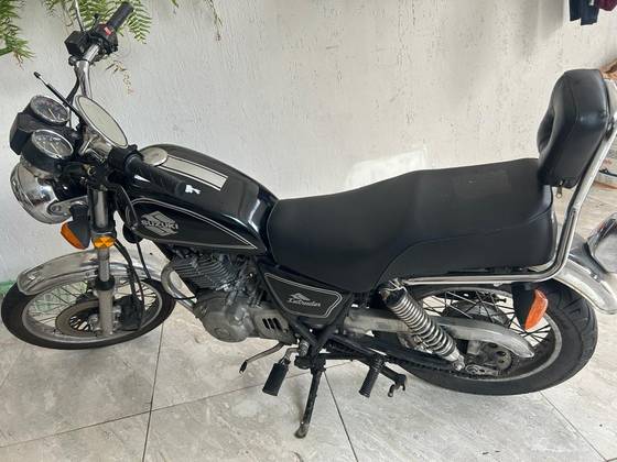 SUZUKI INTRUDER 250 